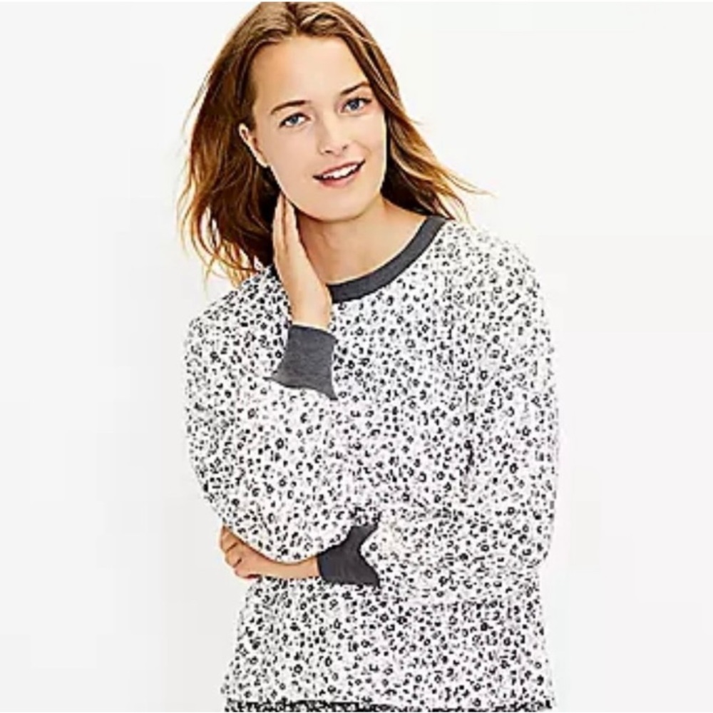 Lou & Grey floral sweatshirt size small